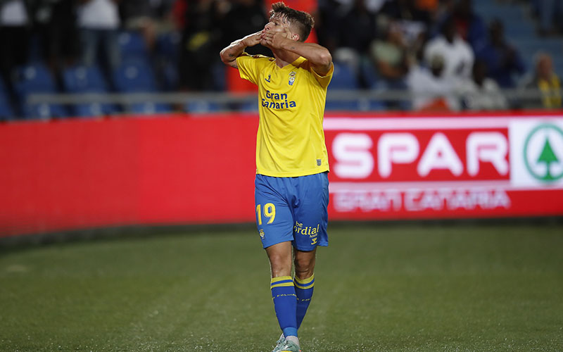 las-palmas-vs-granada-0200-ngay-26-9-2022-1